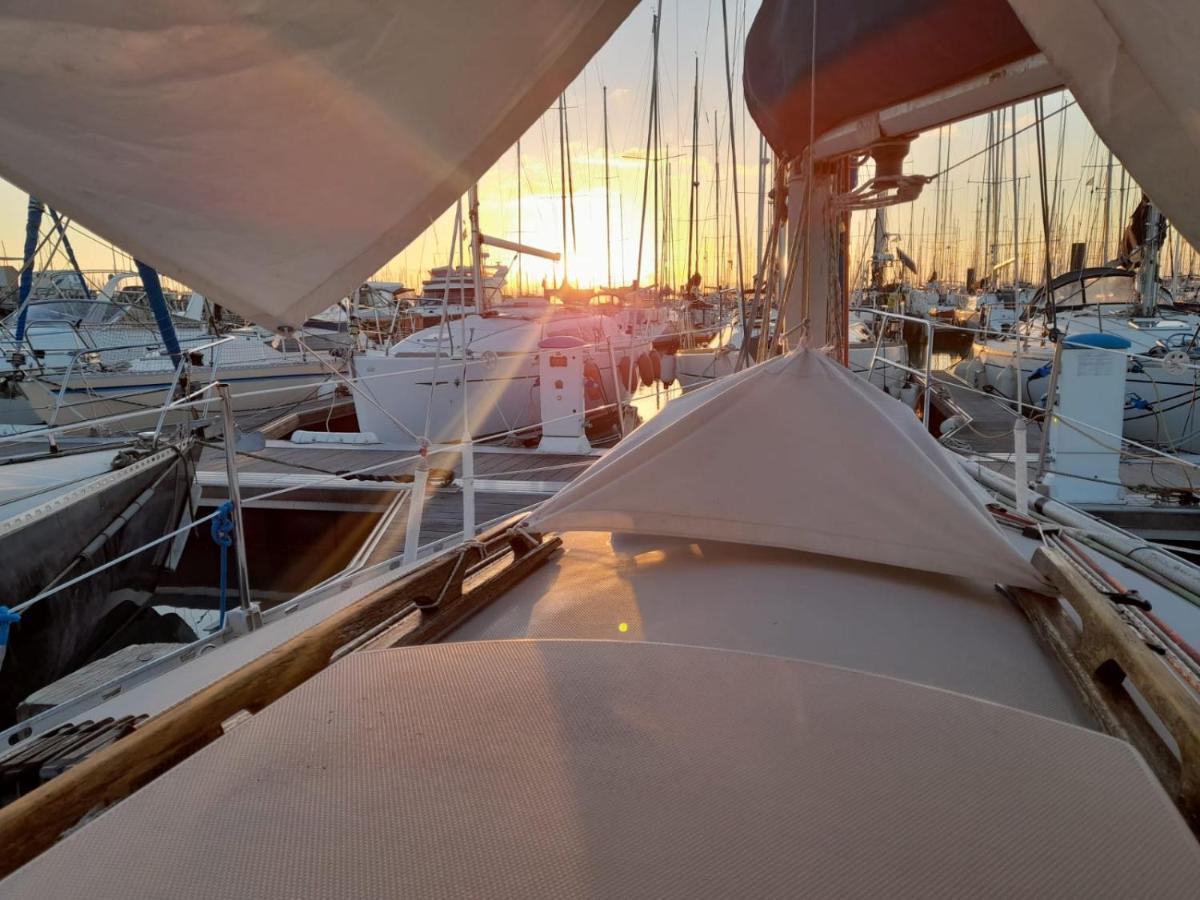 Sejour Insolite - Voilier A Quai A La Rochelle La Rochelle (Charente-Maritime) Exterior photo
